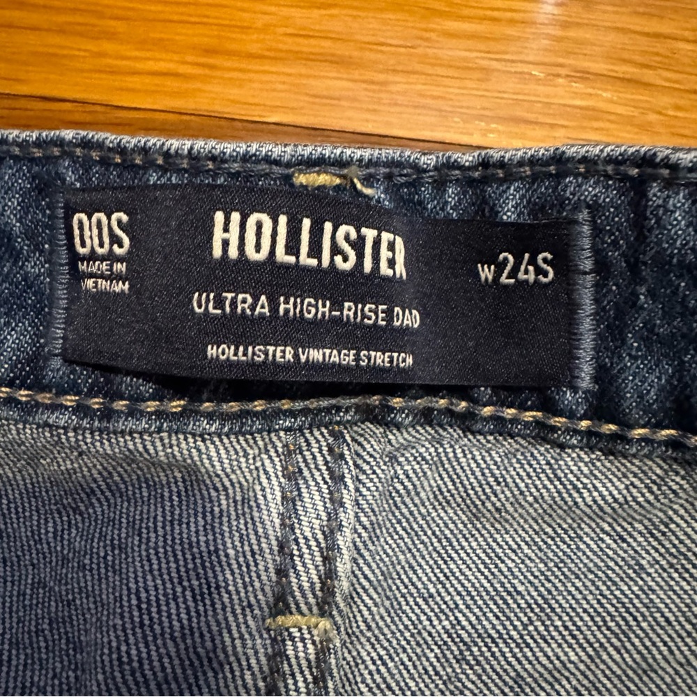 hollister ultra high rise dad jean - Picture 2 of 2